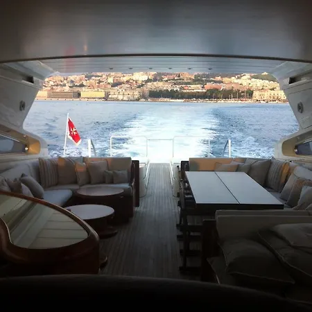 Botel Doha M/y