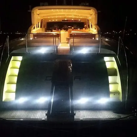 Botel Doha M/y