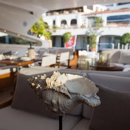 Botel Doha M/y *