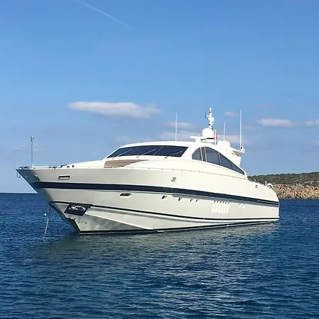 ספינת מלון Doha M/y באיה סרדיניה