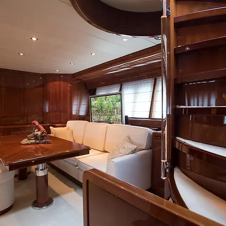 Doha M/y ספינת מלון *